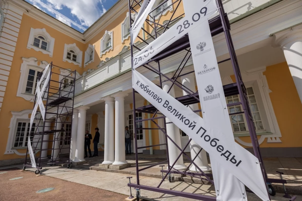 Read more about the article Подвиг возрождения. Открылся проект о восстановлении Петергофа после ВОВ