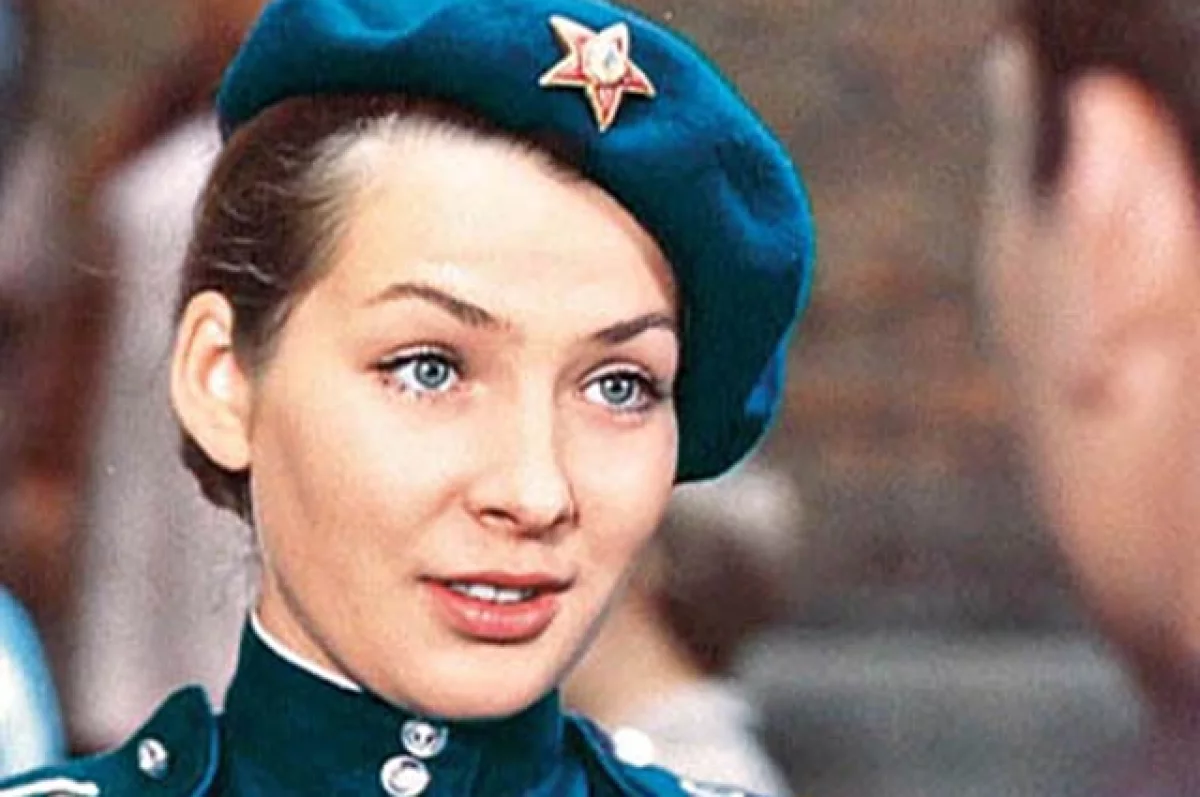 Read more about the article Потеряла ребенка и двух мужей. Как живет актриса из «Места встречи…»