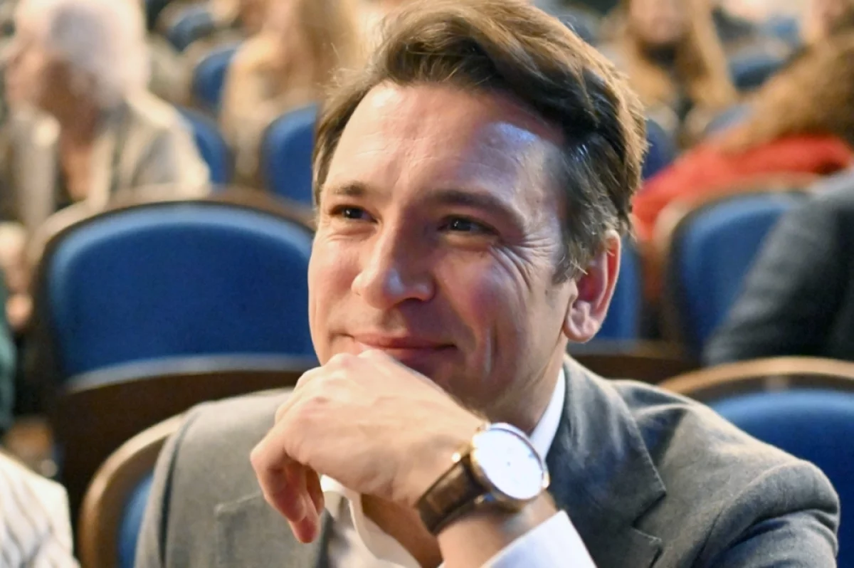 Read more about the article Сменил паркет на сцену. История успеха Антона Хабарова