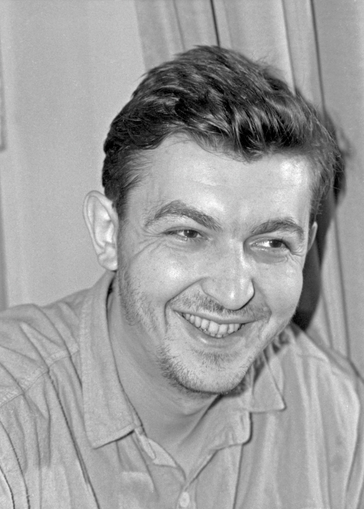 Read more about the article Актер театра и кино Игорь Золотовицкий. Досье