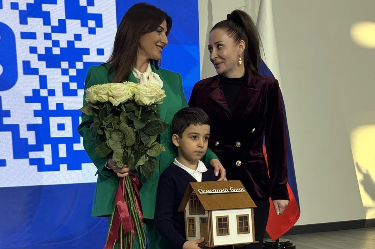 Read more about the article «Это моя родина». Жасмин помогает дагестанцам, пострадавшим от наводнения